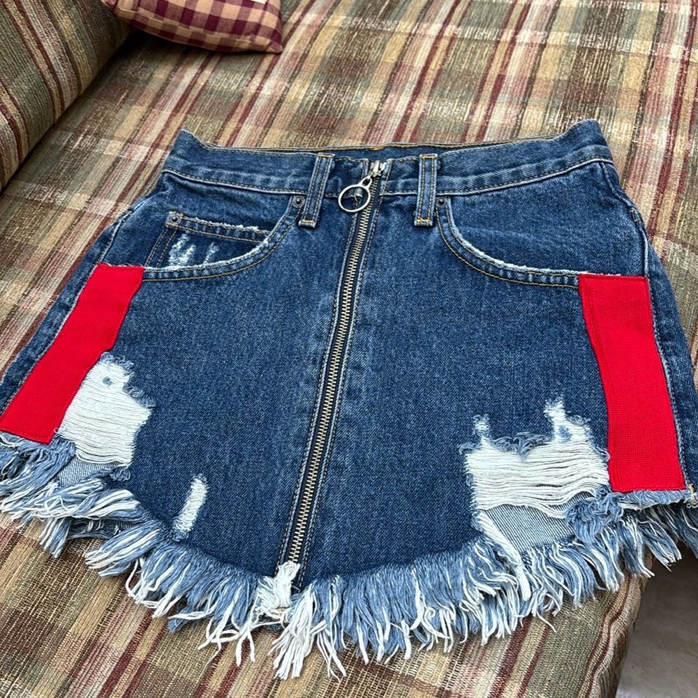 Carmar denim skirt 25